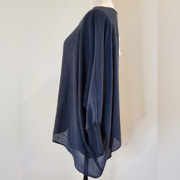 NWT || GRADE & GATHER || blue size medium/ large, boxy, dolman sleeves - Picture 4 of 5